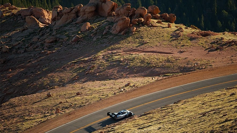 Illustration for article titled Volkswagen's Electric Car Just Broke The All-Time Record At Pikes Peak